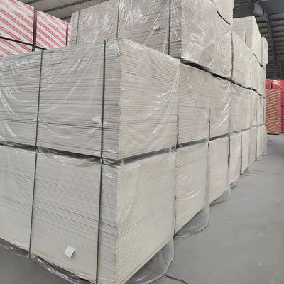 प्रत्यक्ष बिक्री नए आगमन 1200X2400Mm मोल्ड प्रतिरोध शीट रॉक सूखी दीवार desulphurization प्लास्टरबोर्ड