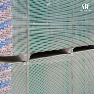 अच्छा मूल्य छत और आंतरिक दीवारों के लिए नमी प्रतिरोधी जिप्सम बोर्ड हल्के अग्नि प्रतिरोधी टिकाऊ पैनल चिकनी सतह ऑनलाइन